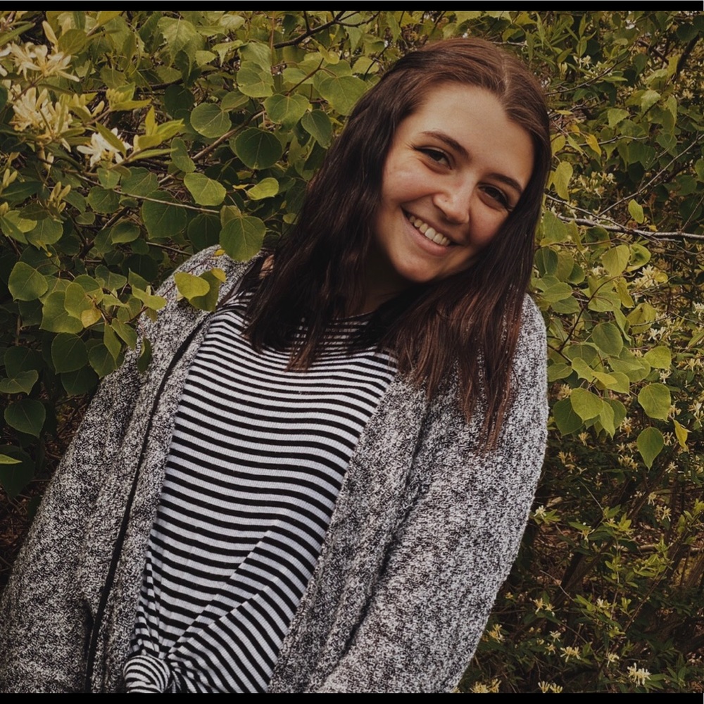 Meet your Posher, Laura